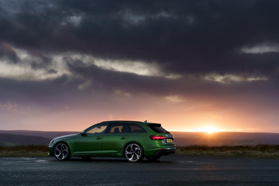  Audi RS4 Avant (B9) 2020 года  (UK) (фото 4 из 99)
